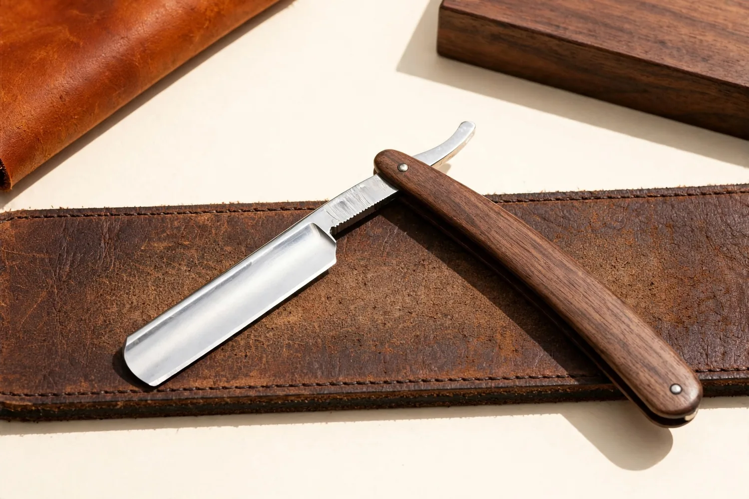 A straight razor on a strop
